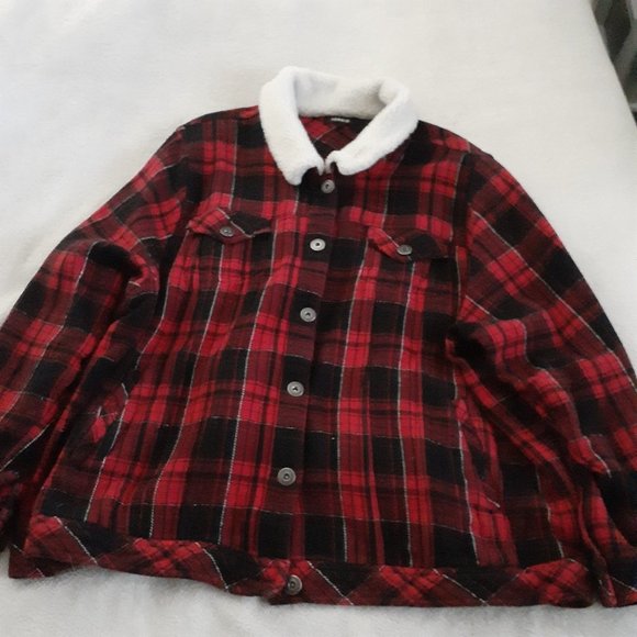 Torrid Women's Size 5X Red Plaid Sherpa Collar Button Up Trucker Jacket - Picture 4 of 14